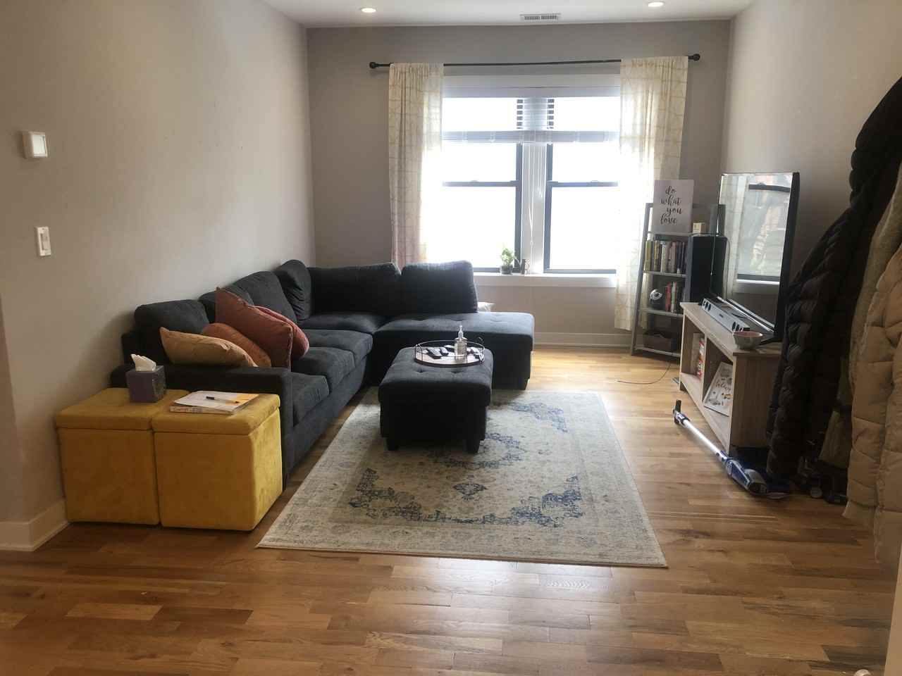 920 W Oakdale Apartments in Lakeview, Chicago, IL 60657 Zumper