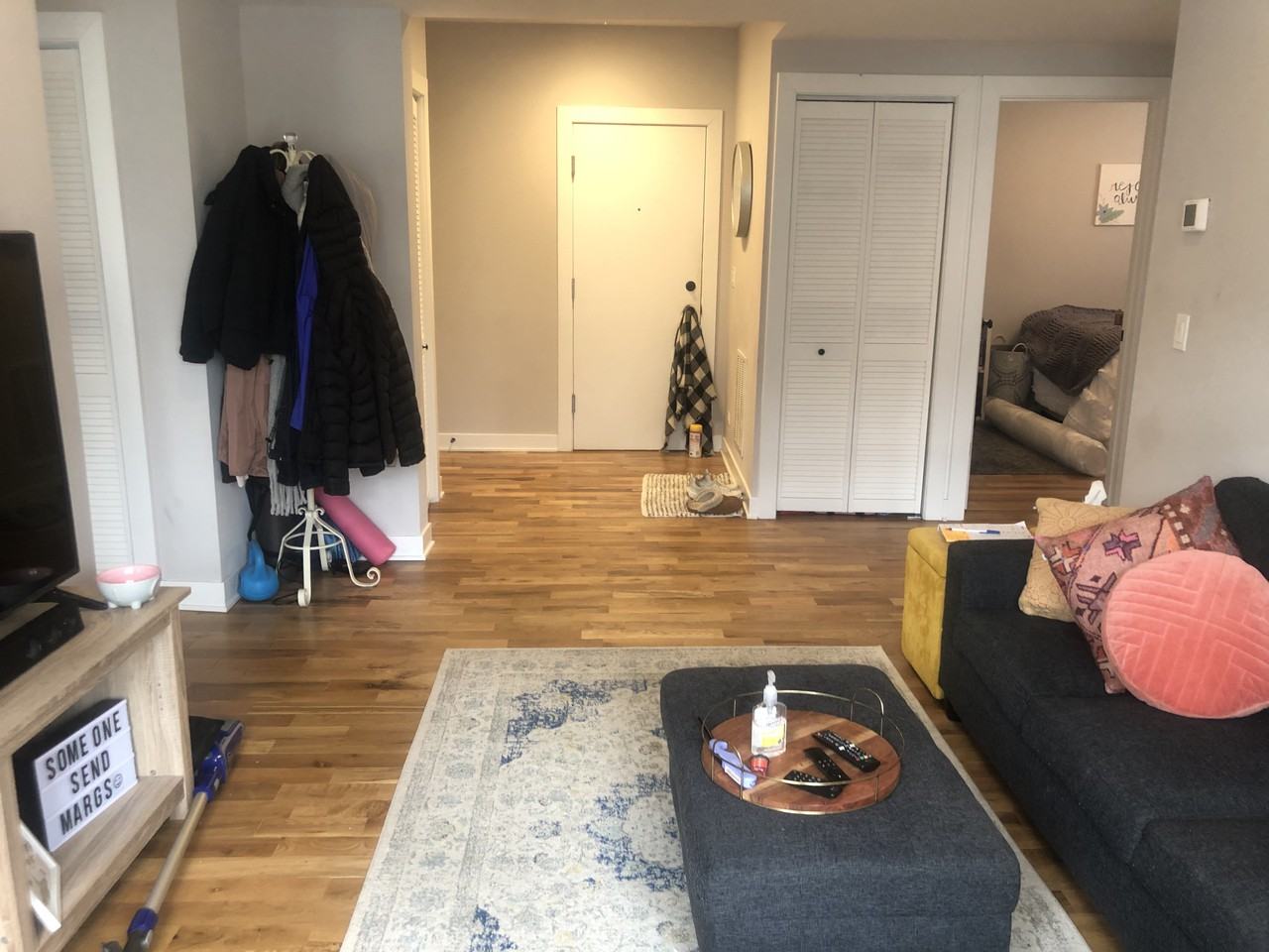 920 W Oakdale Apartments in Lakeview, Chicago, IL 60657 Zumper