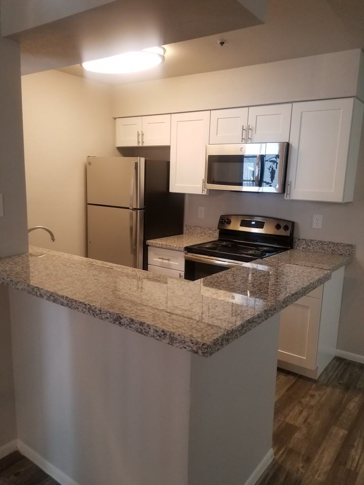 Ridgepoint Apartments 5020 West Peoria Avenue Glendale Az 85302 With 5 Floorplans Zumper