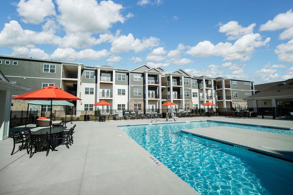 District Vue - Photo 2 of 50