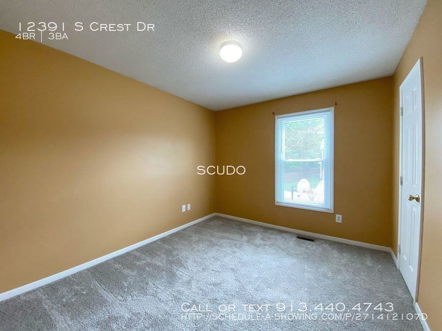 12391 S Crest Dr - Photo 2 of 16