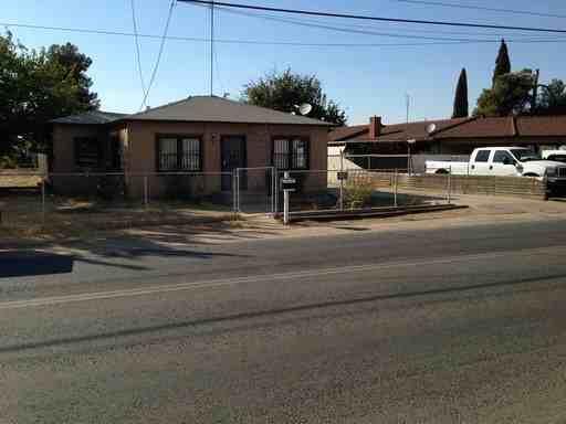 19645 Meredith Dr - Photo 2 of 10