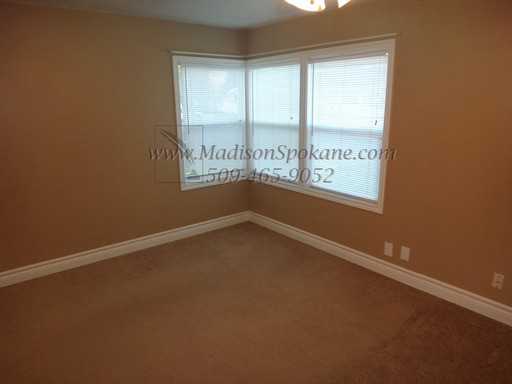 10151 N Andrew St - Photo 3 of 13