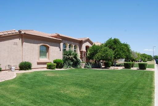 3260 E Ivyglen Cir - Photo 2 of 58