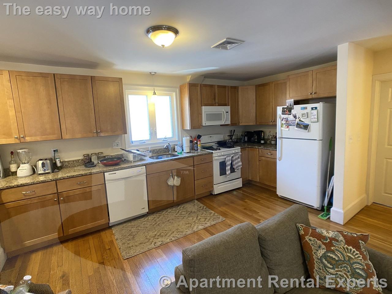 80 Ten Hills Rd - Photo 2 of 21