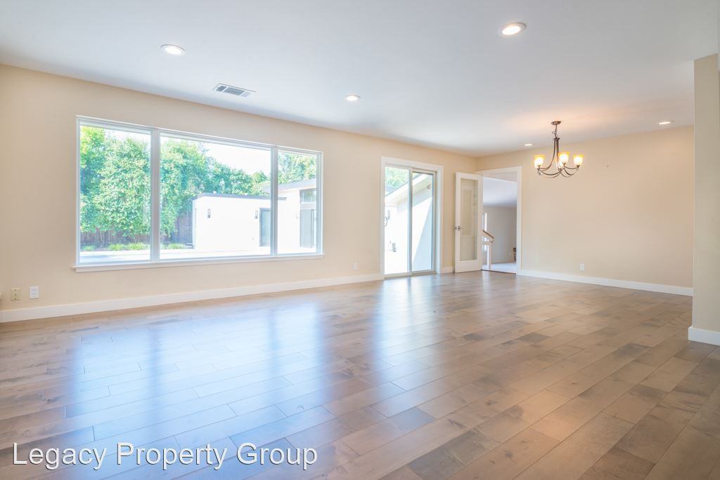 1621 Kingston Ct - Photo 2 of 43