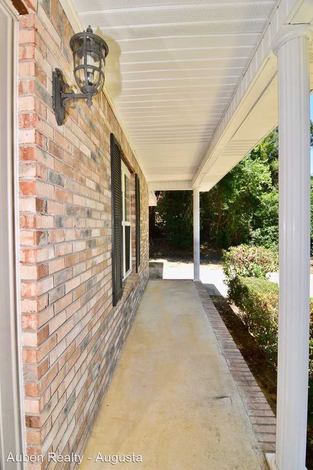 4409 Seago Rd - Photo 2 of 25