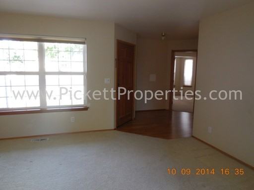 2301 Cascade Trail - Photo 3 of 12