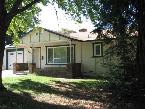 603 11th St - Photo 2 of 10