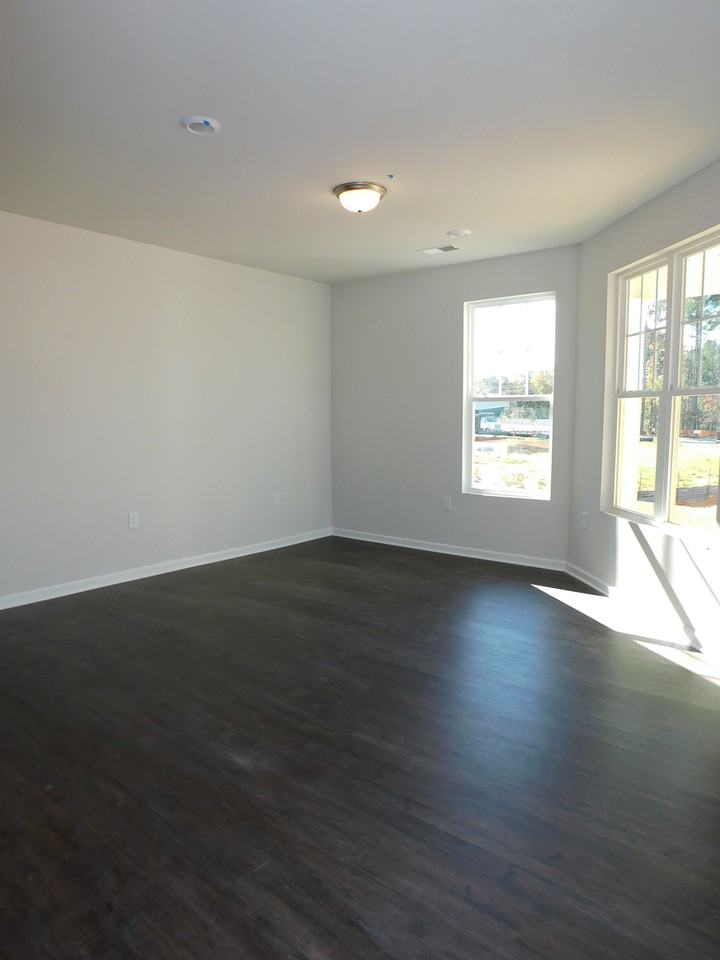 6070 Beale Loop - Photo 3 of 18