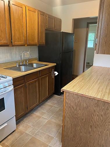 224 Presley Dr - Photo 3 of 13