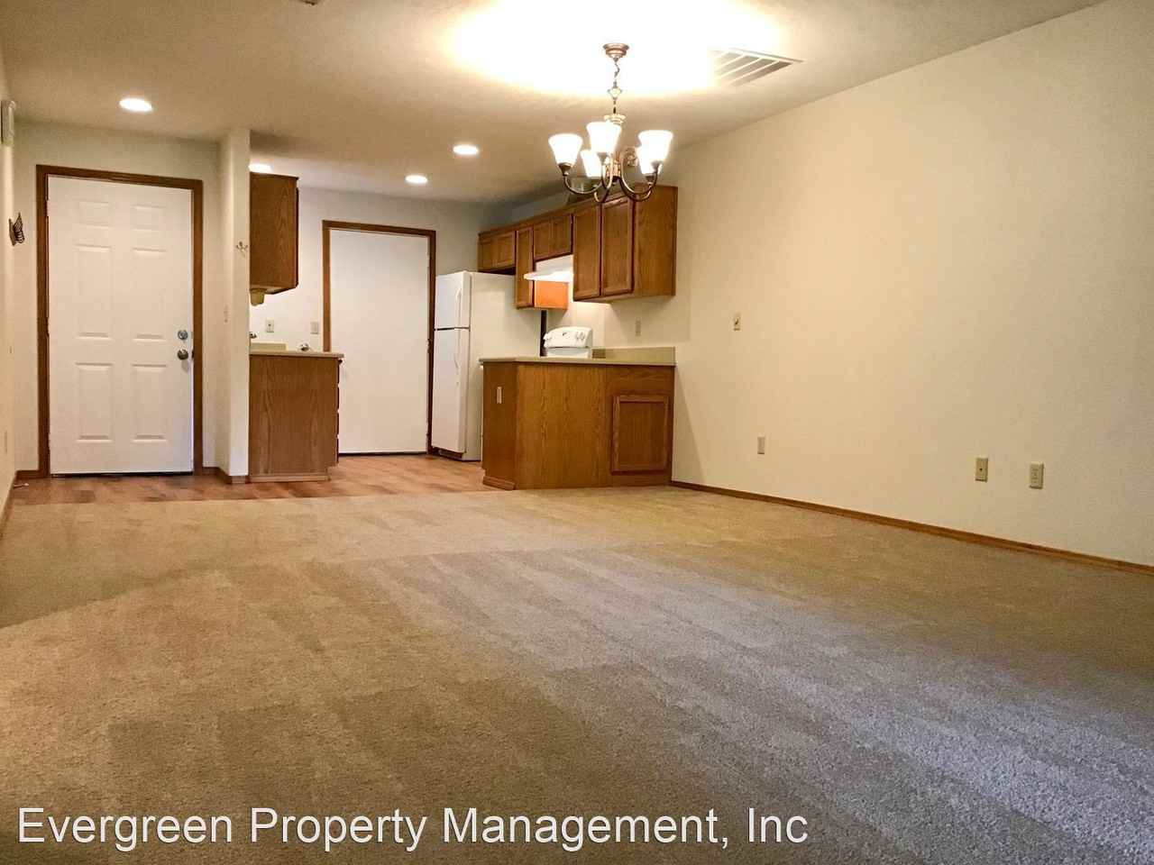 220-240 SE Kane Drive - Photo 2 of 18