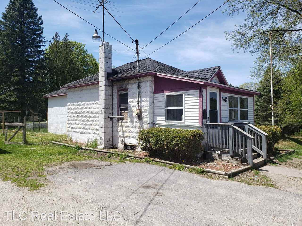 33 Dexter St - Photo 2 of 19