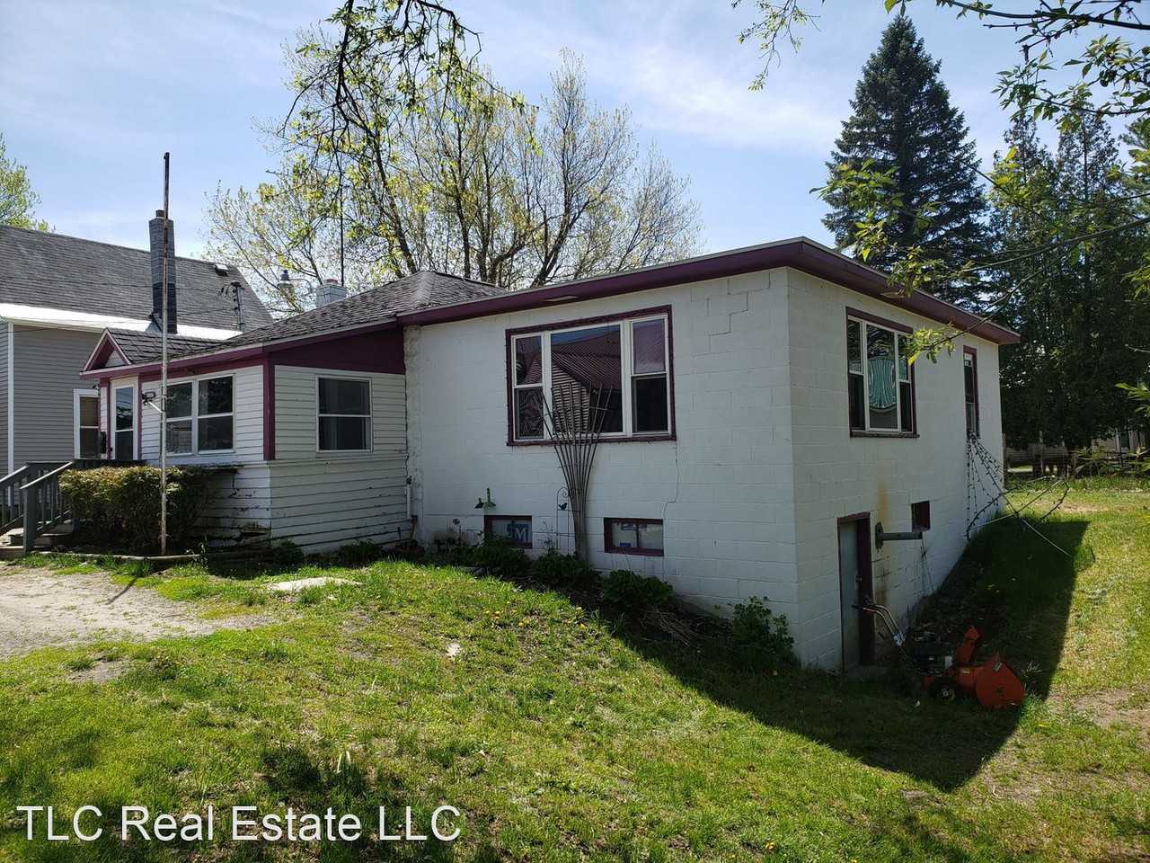 33 Dexter St - Photo 3 of 19