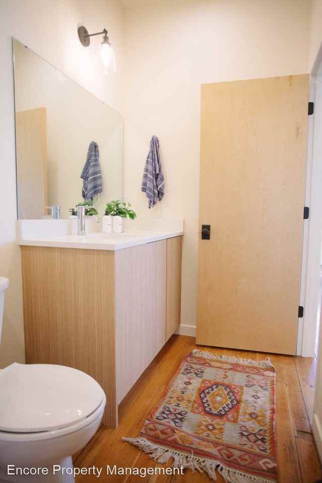 120 NE 4th - Photo 3 of 8