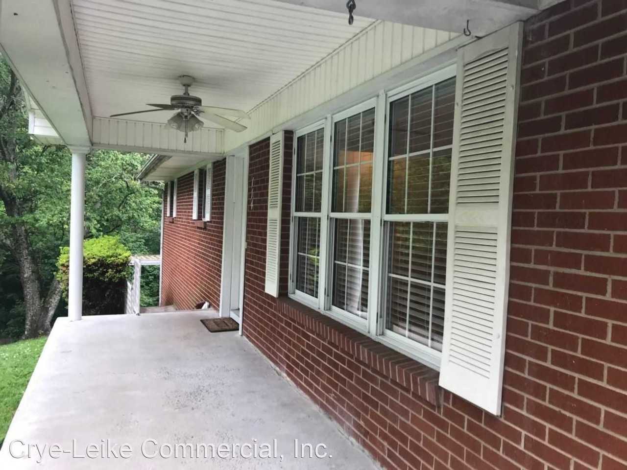 114 Poplar Ln. - Photo 3 of 32