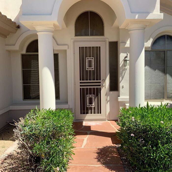 8122 E Theresa Dr - Photo 3 of 4