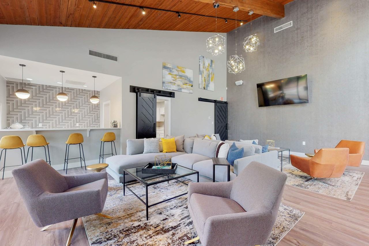 Fairland Crossing - Photo 3 of 33