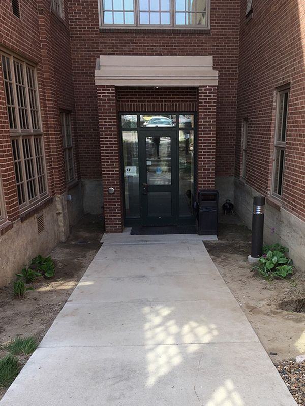 612 1st Ave W - Photo 3 of 20