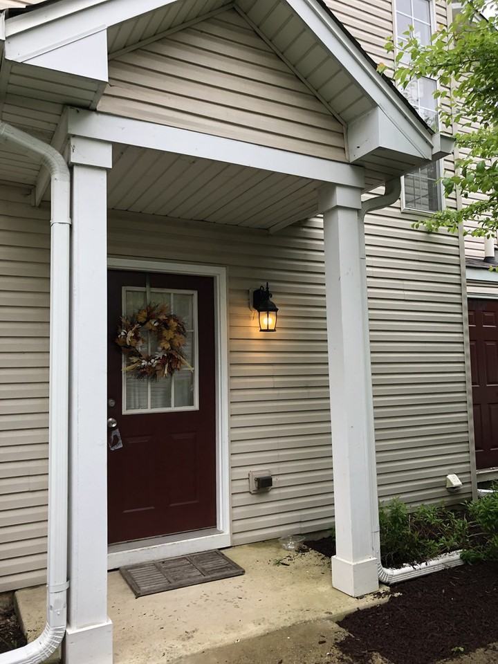 1929 Golden Gate Ln - Photo 3 of 24