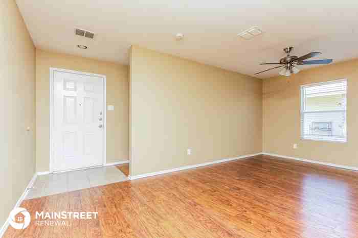 12001 Shine Avenue - Photo 3 of 16