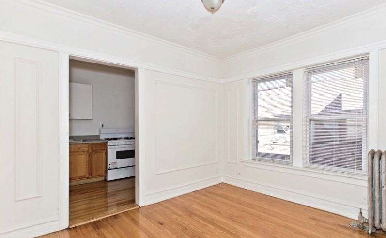 W Pratt Blvd #03D - Photo 3 of 10