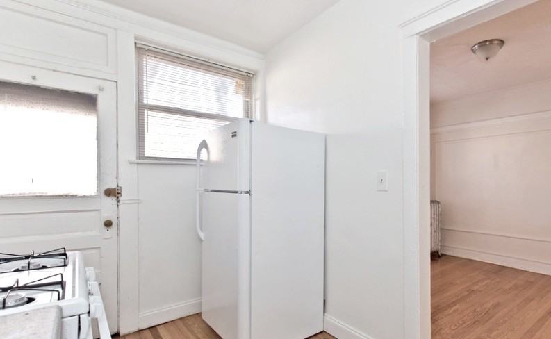 W Pratt Blvd #03D - Photo 5 of 10