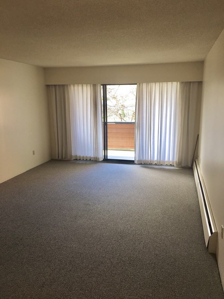 Francis Manor 7700 Francis Road 312, Richmond, BC V6Y 1A2