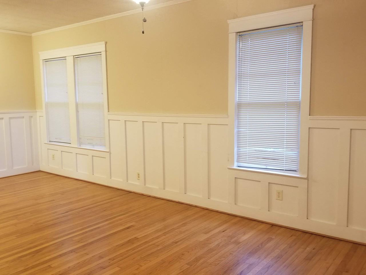 212 W 12th St - Photo 2 of 29