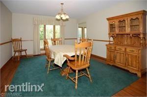 9581 Autumnwood Cir - Photo 2 of 10