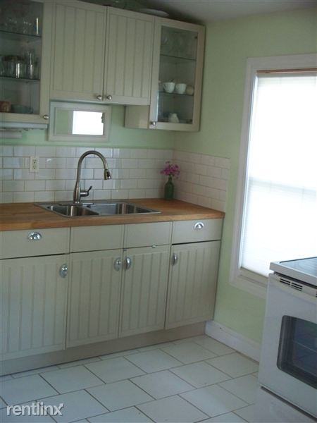 306 Whalom Rd - Photo 3 of 5