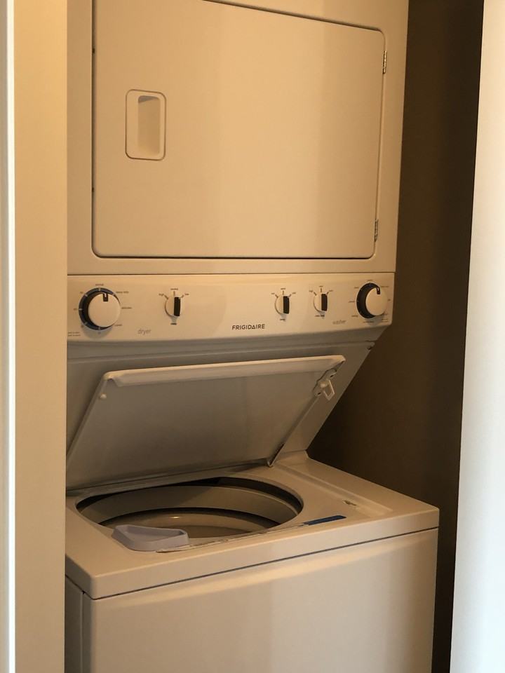 755 Caledonia Avenue - Photo 3 of 9