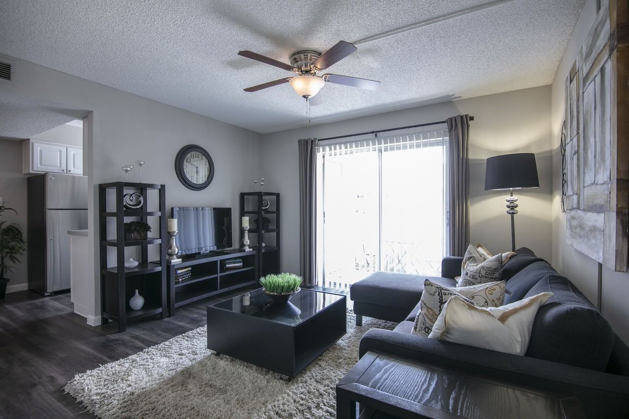 Gateway On 4th - Photo 4 of 28