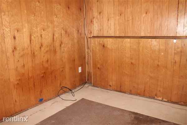 3403 Robin Ave SW - Photo 2 of 20