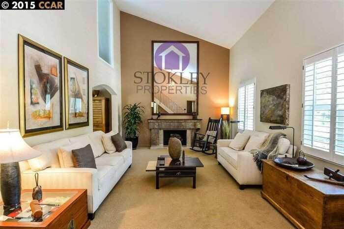 2511 Biscay Way - Photo 2 of 14