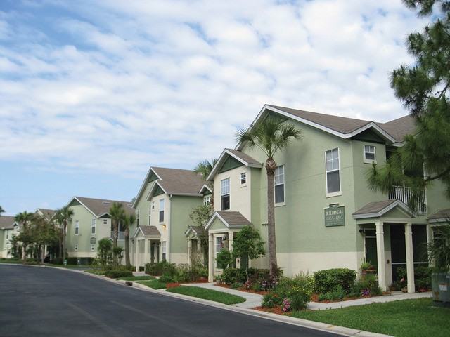 Springs at Braden River Apartments - Photo 2 of 11