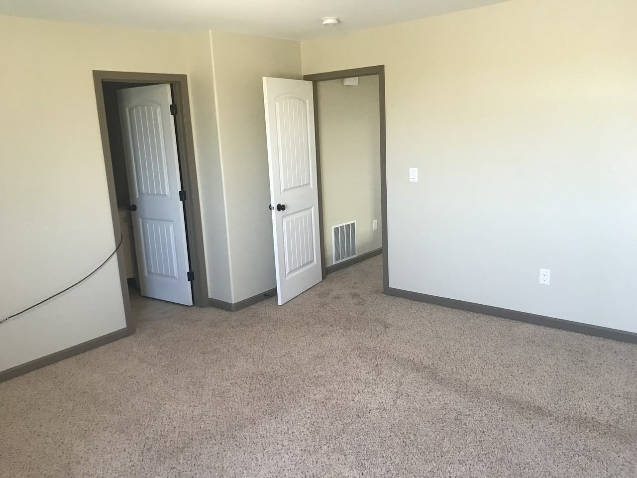 5813 Vanessa Ave - Photo 4 of 10