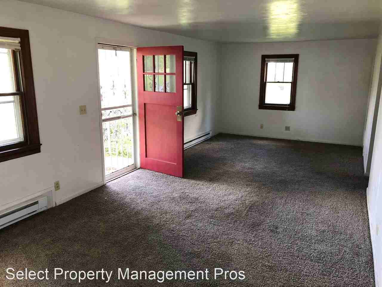 4631 W Jefferson Blvd - Photo 2 of 10