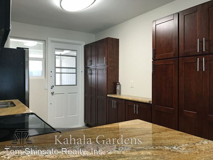 Kahala Gardens 1244-C Hunakai Street - Photo 2 of 11