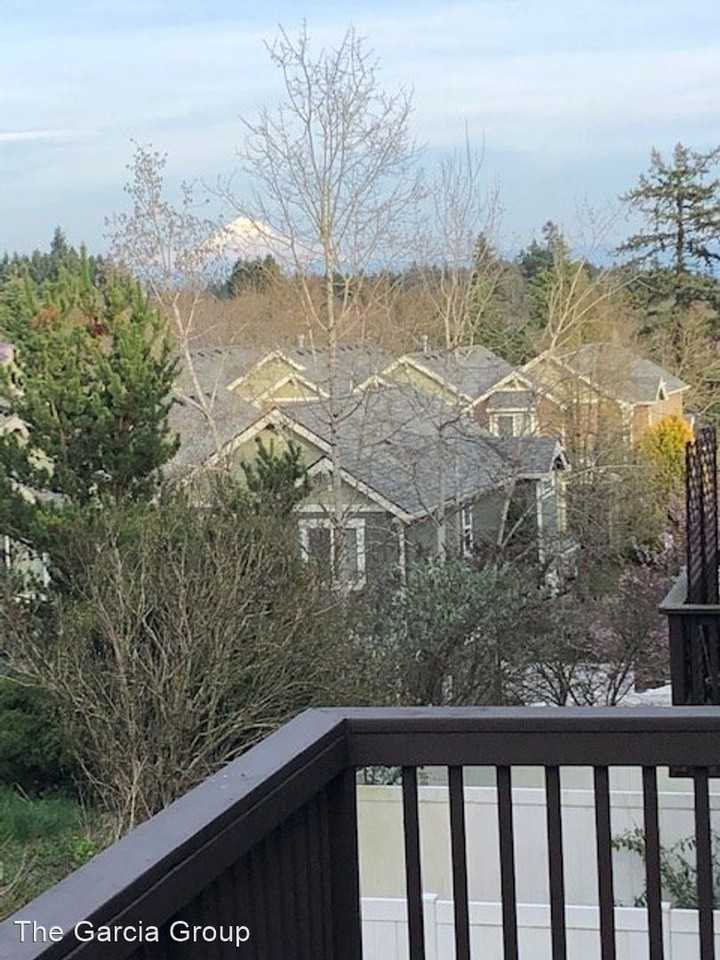 20543 Noble Ln - Photo 2 of 17
