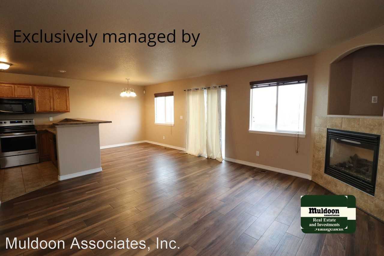 4142 Siferd Blvd - Photo 2 of 9