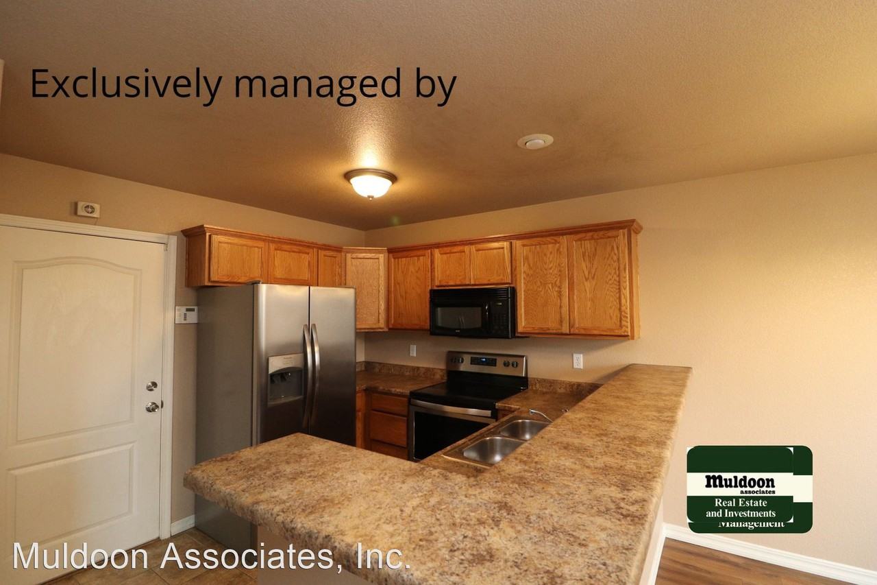 4142 Siferd Blvd - Photo 3 of 9