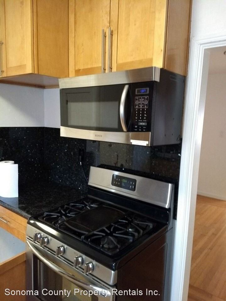 300 Talbot Ave - Photo 3 of 7