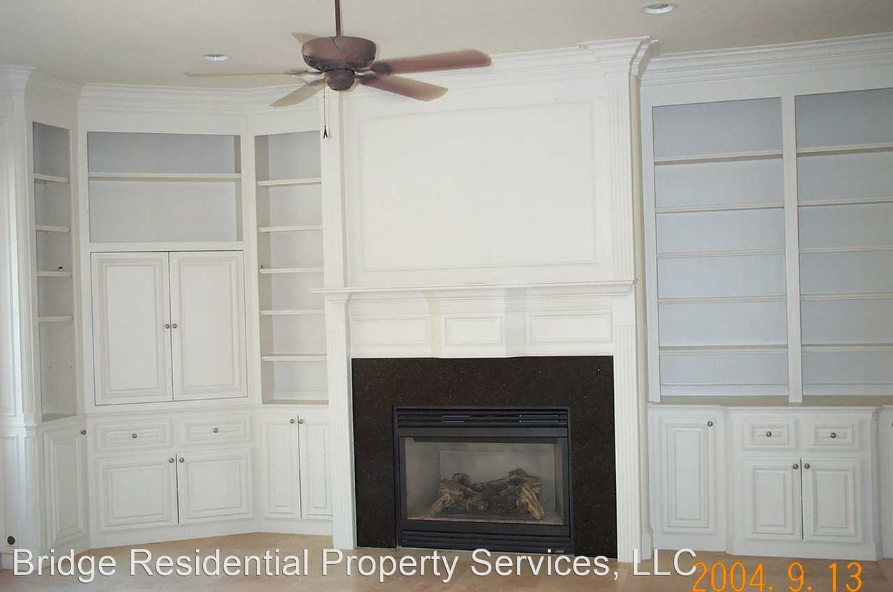 427 Wyndham Crst - Photo 3 of 4