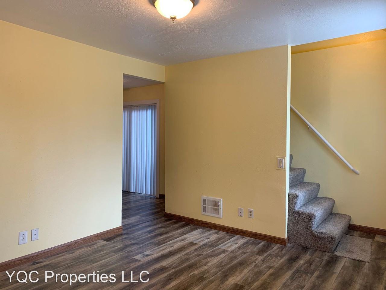 605 Beech St - Photo 3 of 23