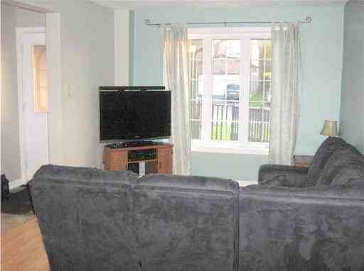 1827 Simard Dr - Photo 2 of 11