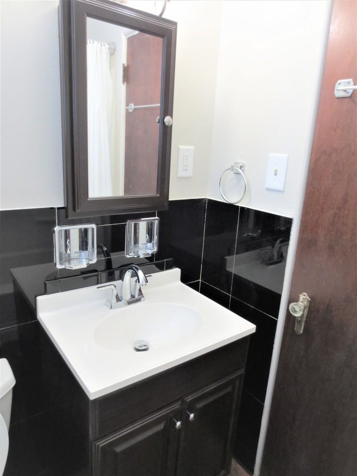 5712 Phillips Ave #B8 - Photo 6 of 41