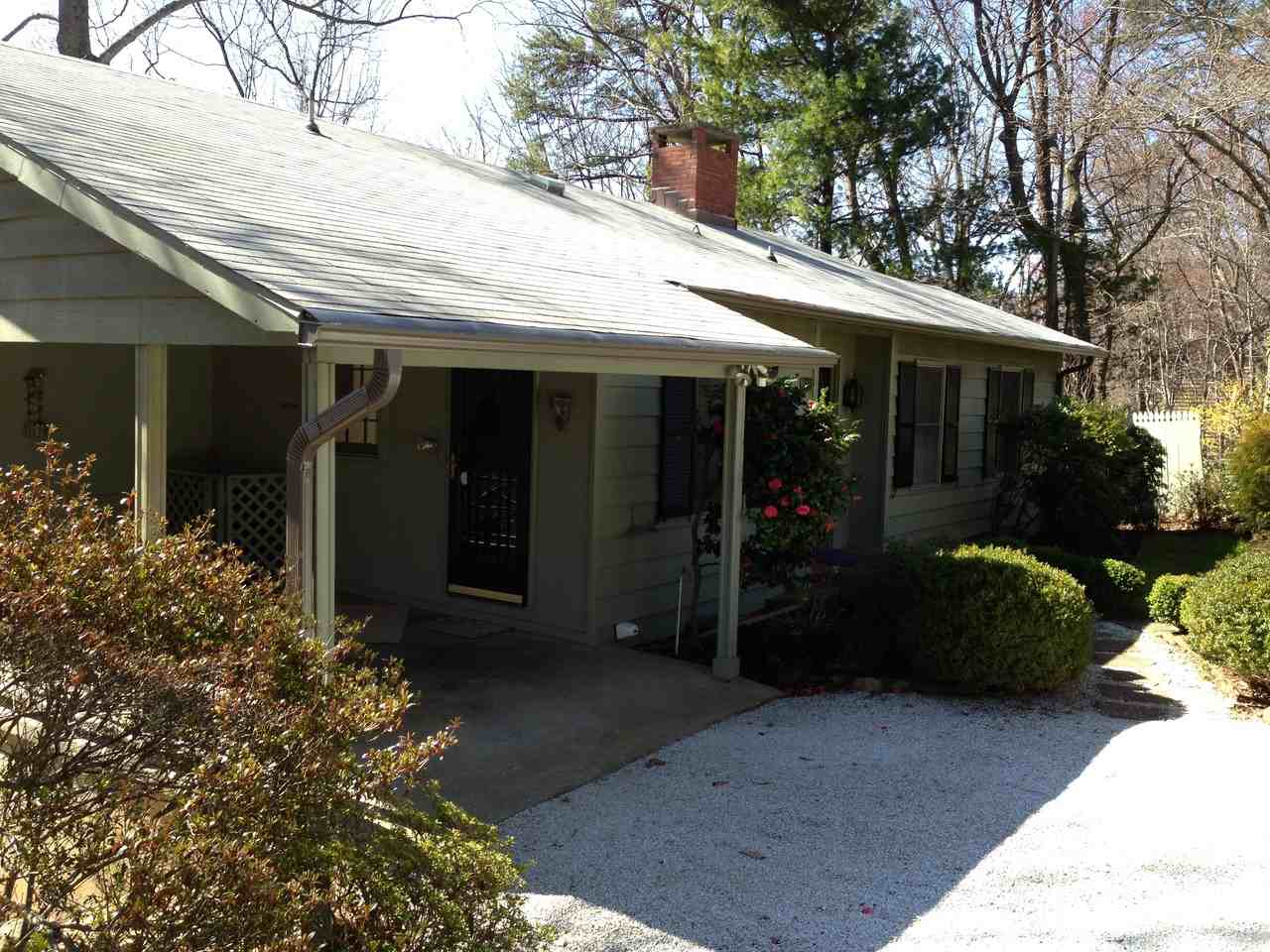 1271 Hogback Mountain Rd - Photo 2 of 22