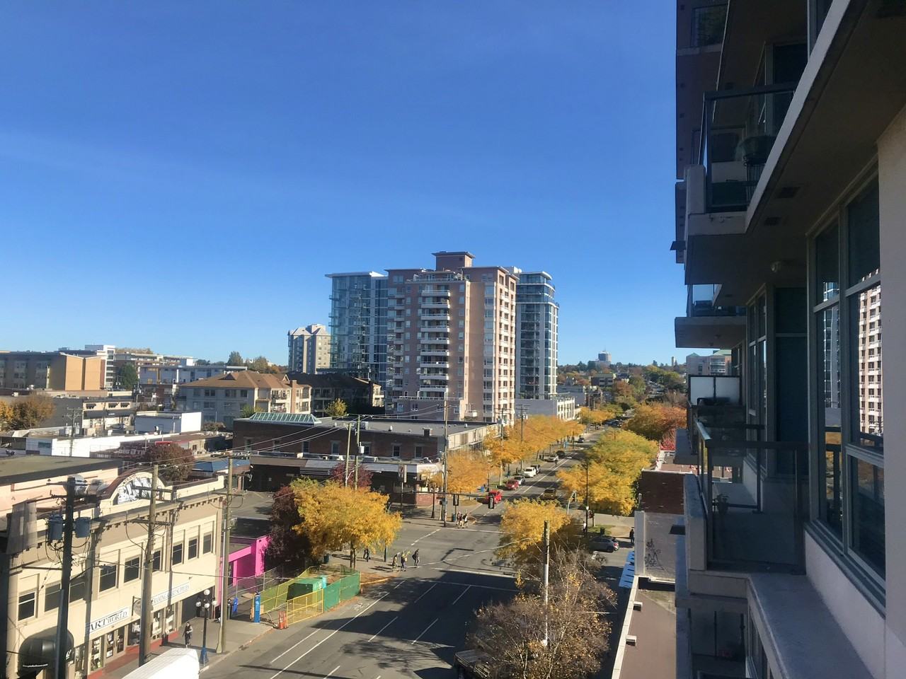 845 Yates St #606 - Photo 4 of 13