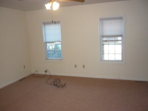 117 Mill St - Photo 3 of 6